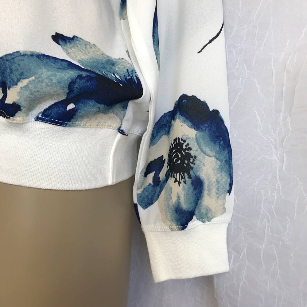 🚫SOLD🚫 NWT Sheer White Chiffon Sweatshirt Blue - Picture 6 of 16